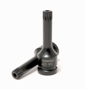 Головка-бита SPLINE глубокая ударная1/2", M12 с отверстием (L-78мм) 47204       F-24807812T
